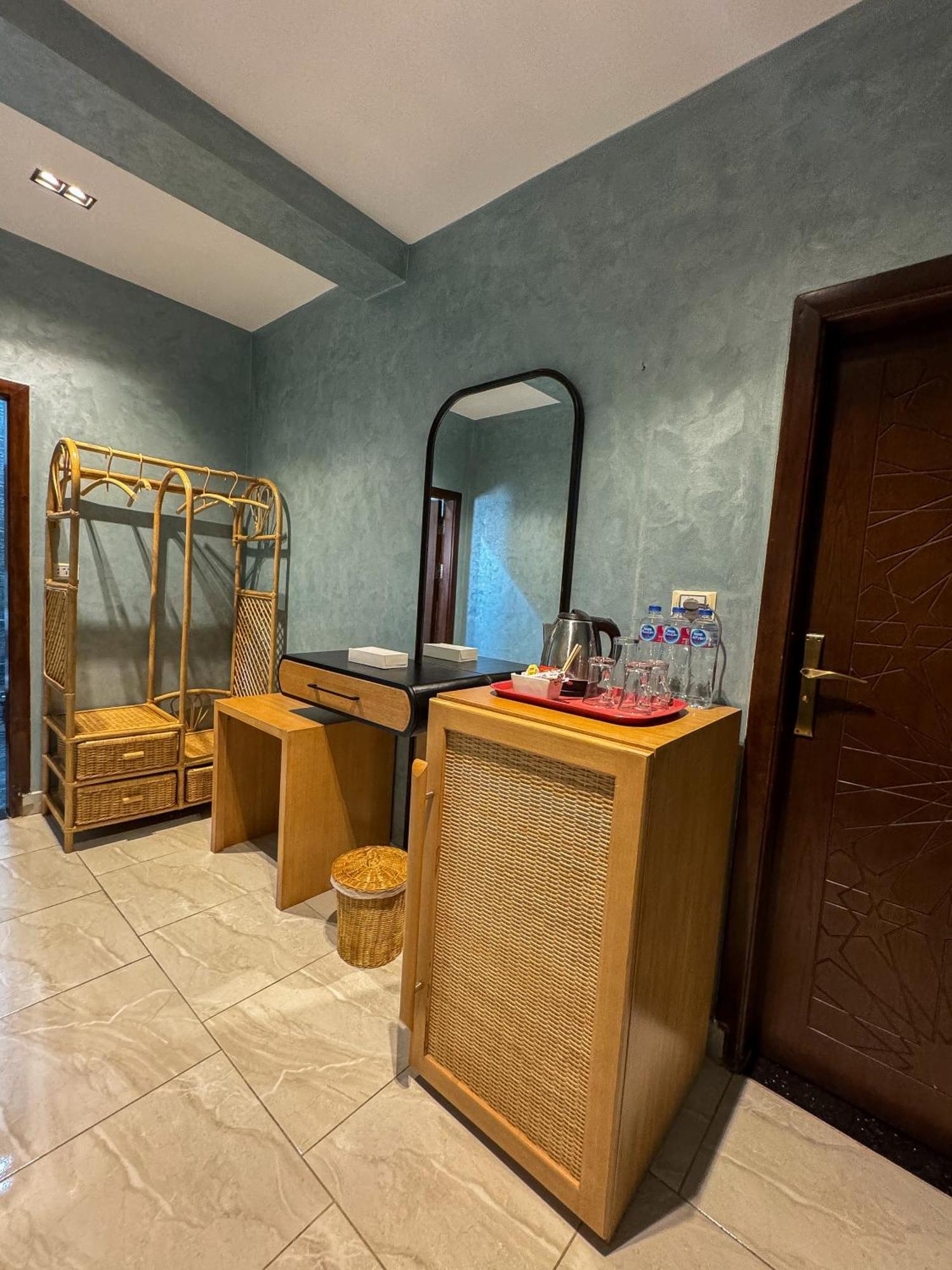 Jimmy Pyramids Hotel Kafrat al Jabal Bagian luar foto