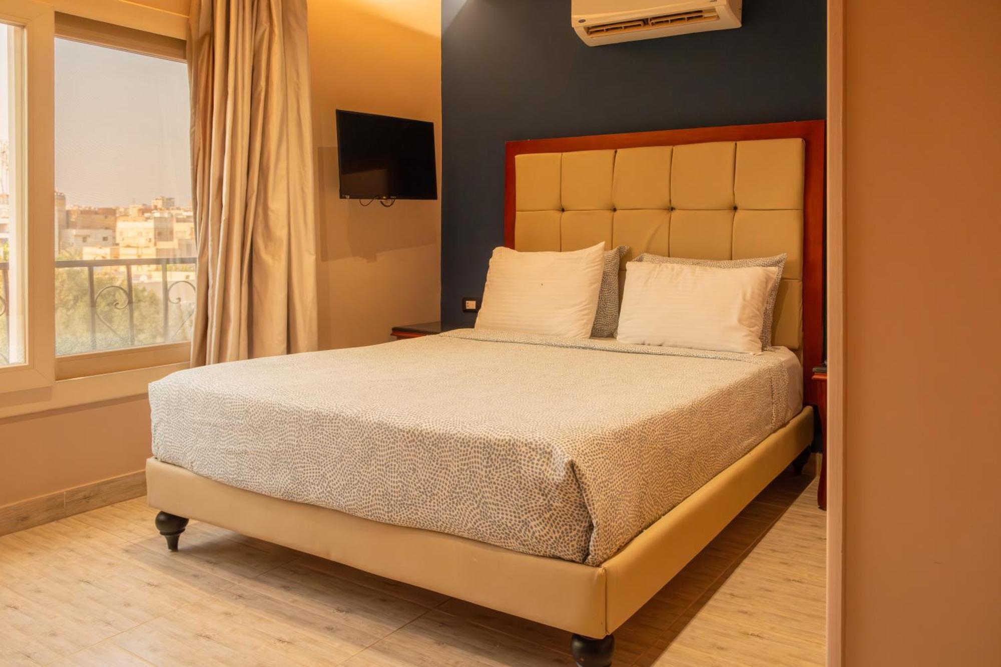 Jimmy Pyramids Hotel Kafrat al Jabal Bagian luar foto
